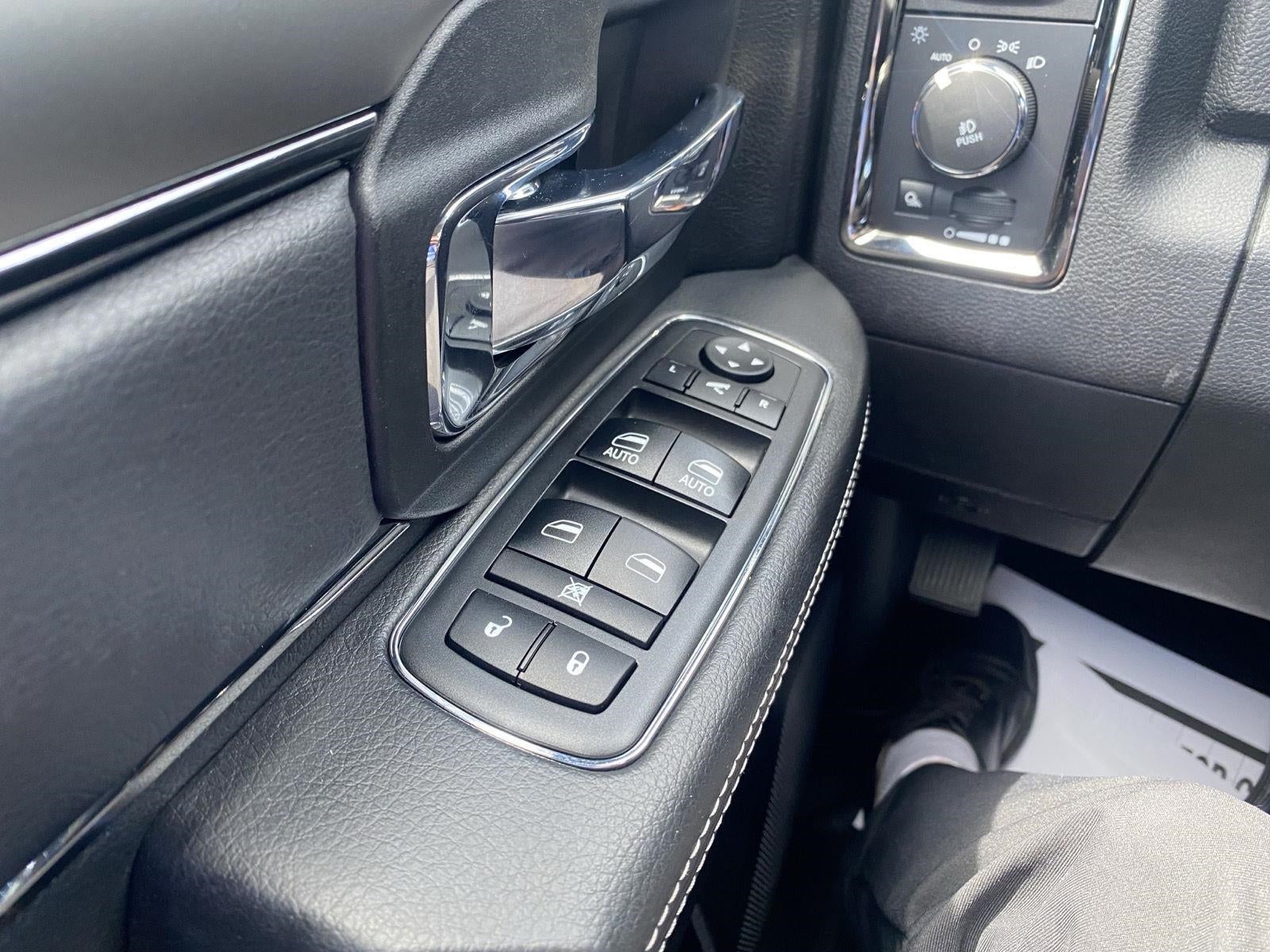 2018 RAM 2500 Laramie 4x4 Crew Cab 6'4 Box