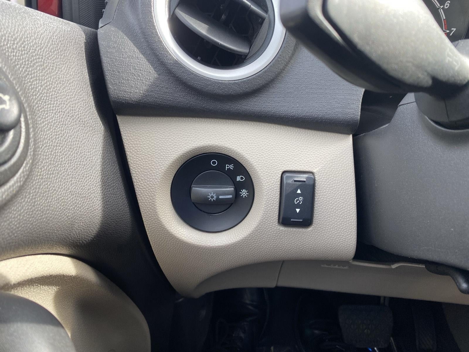 2014 Ford Fiesta 5dr HB SE
