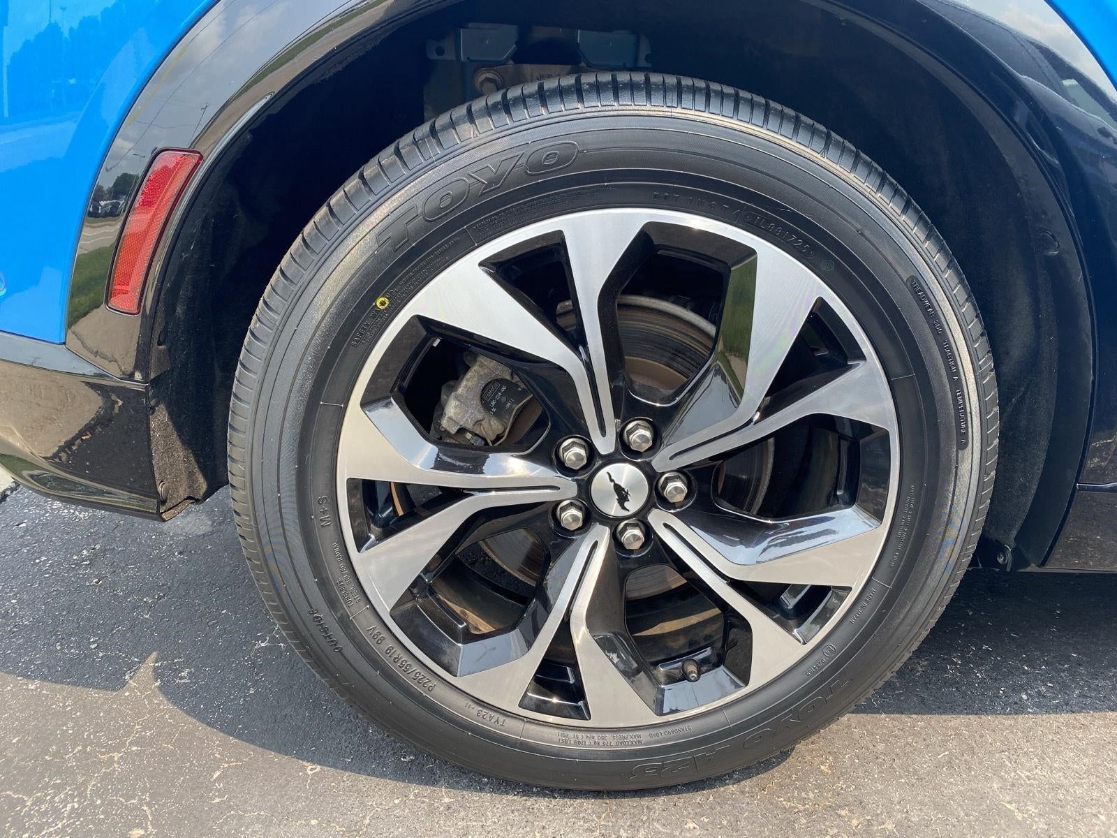 2023 Ford Mustang Mach-E Premium AWD