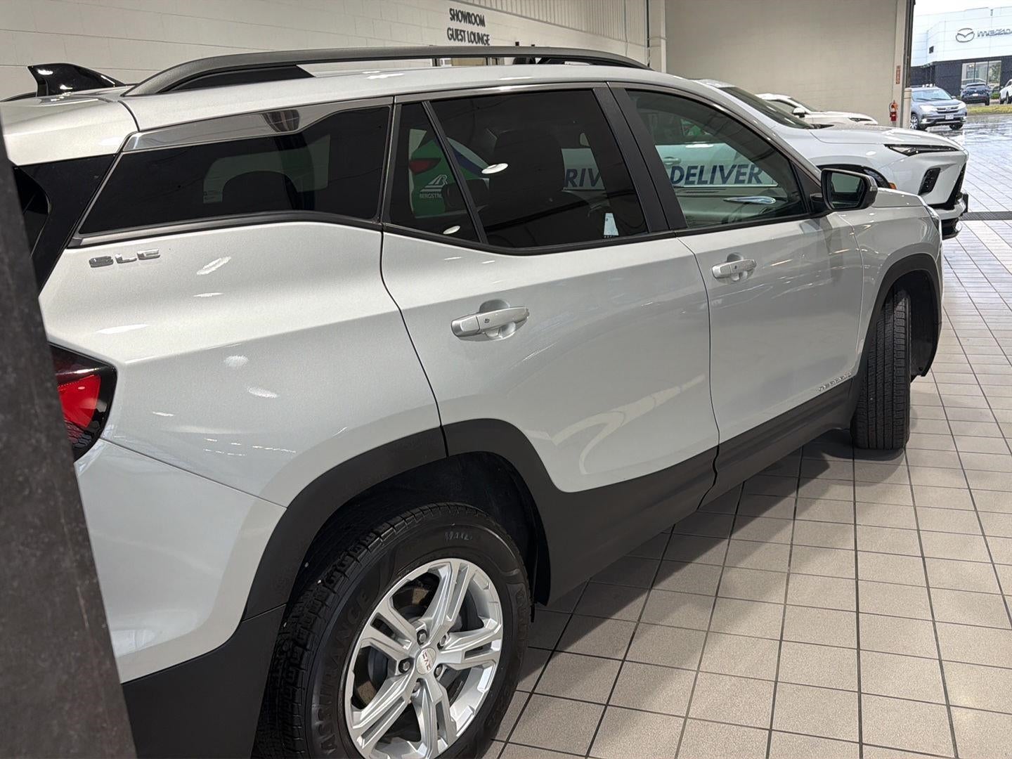 2022 GMC Terrain AWD 4dr SLE