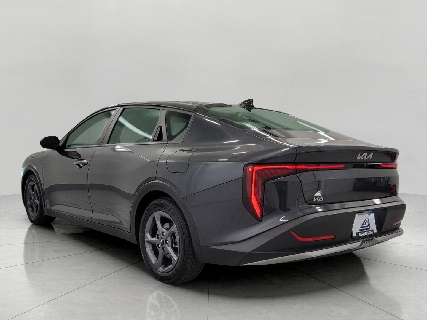2025 Kia K4 LXS FWD