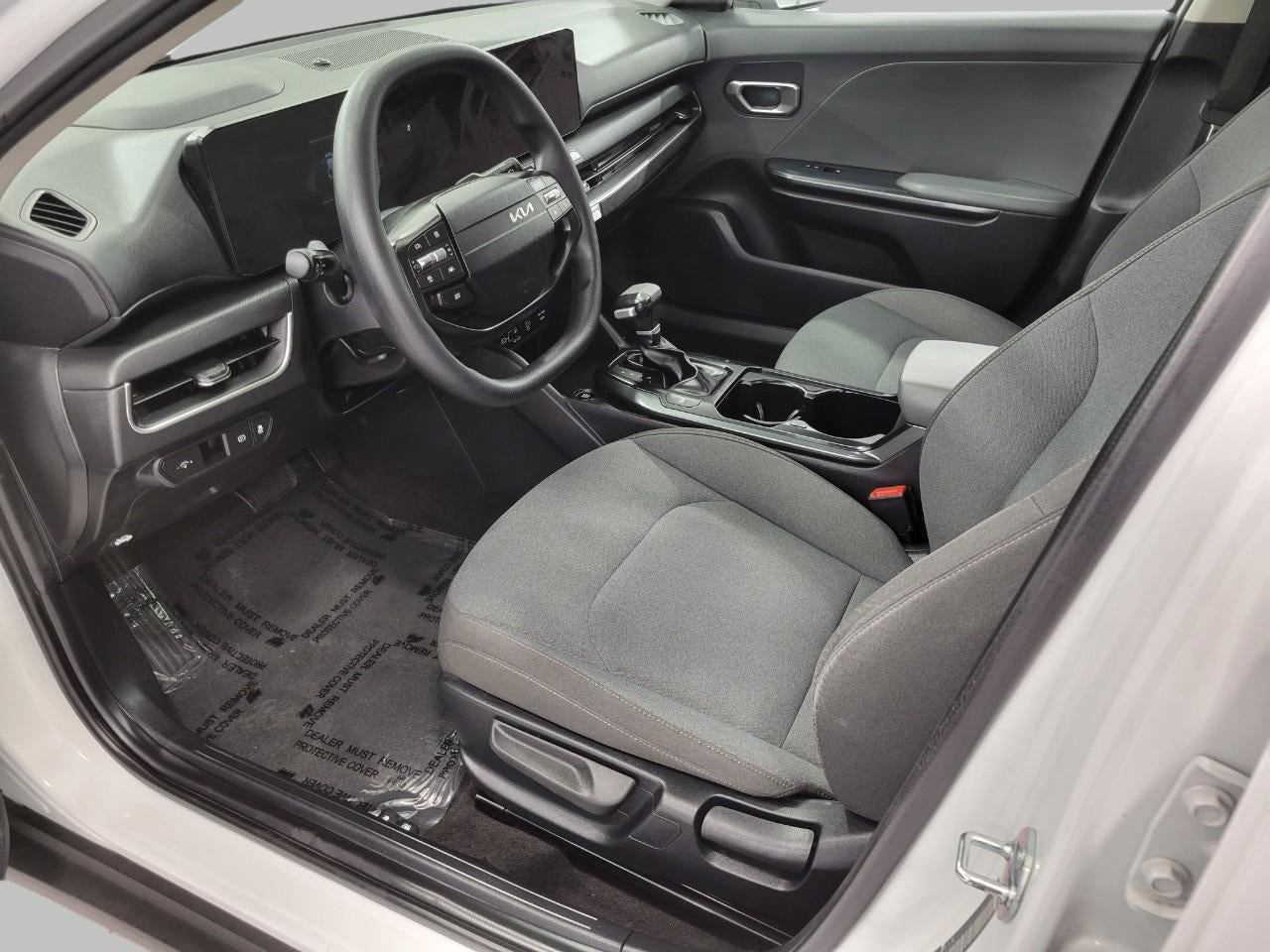2025 Kia K4 LXS FWD