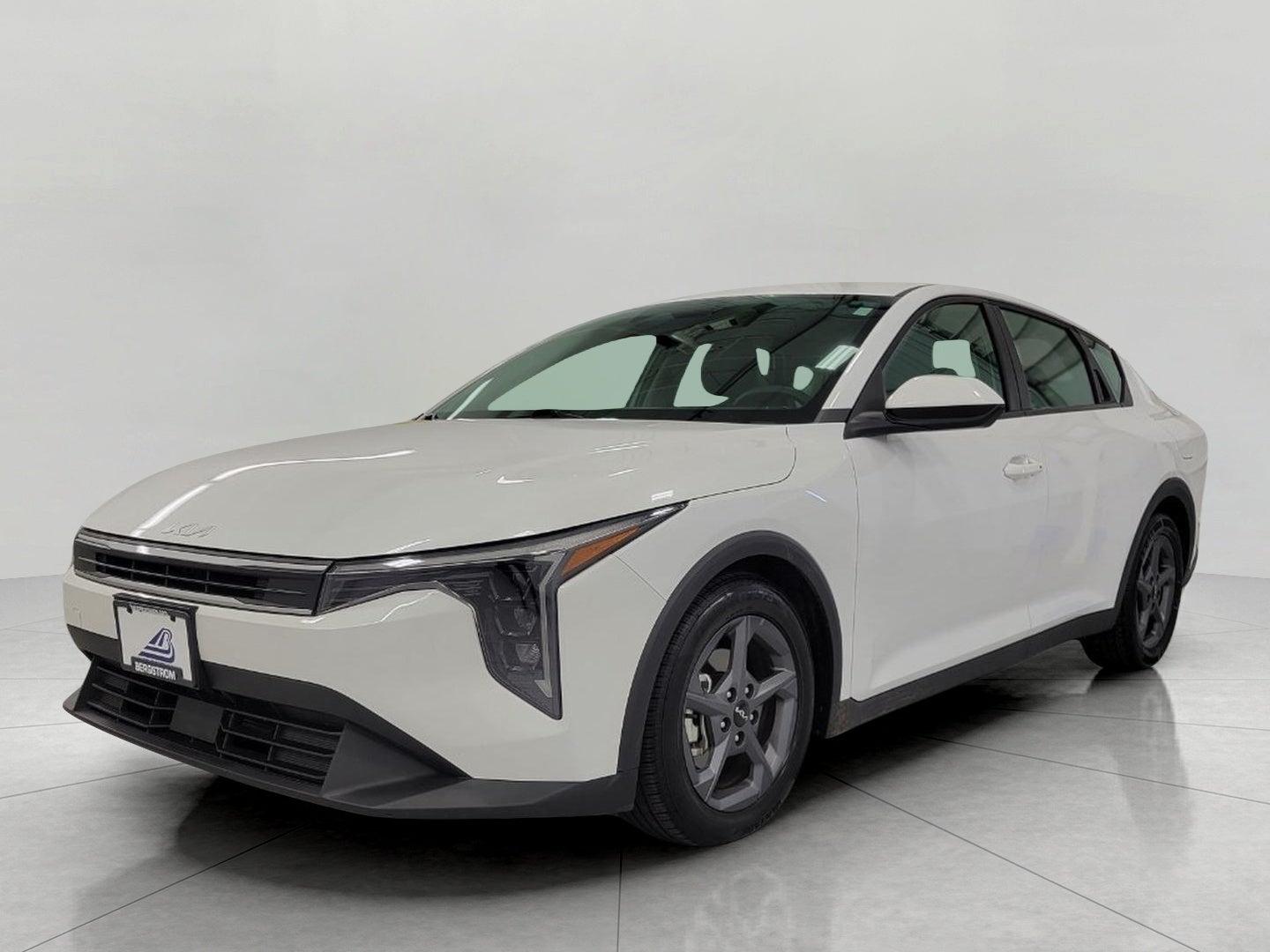 2025 Kia K4 LXS FWD