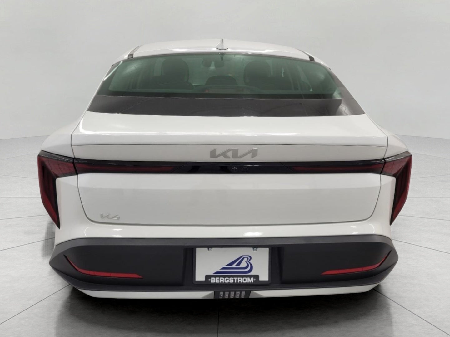 2025 Kia K4 LXS FWD