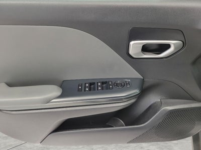 2025 Kia K4 LXS FWD