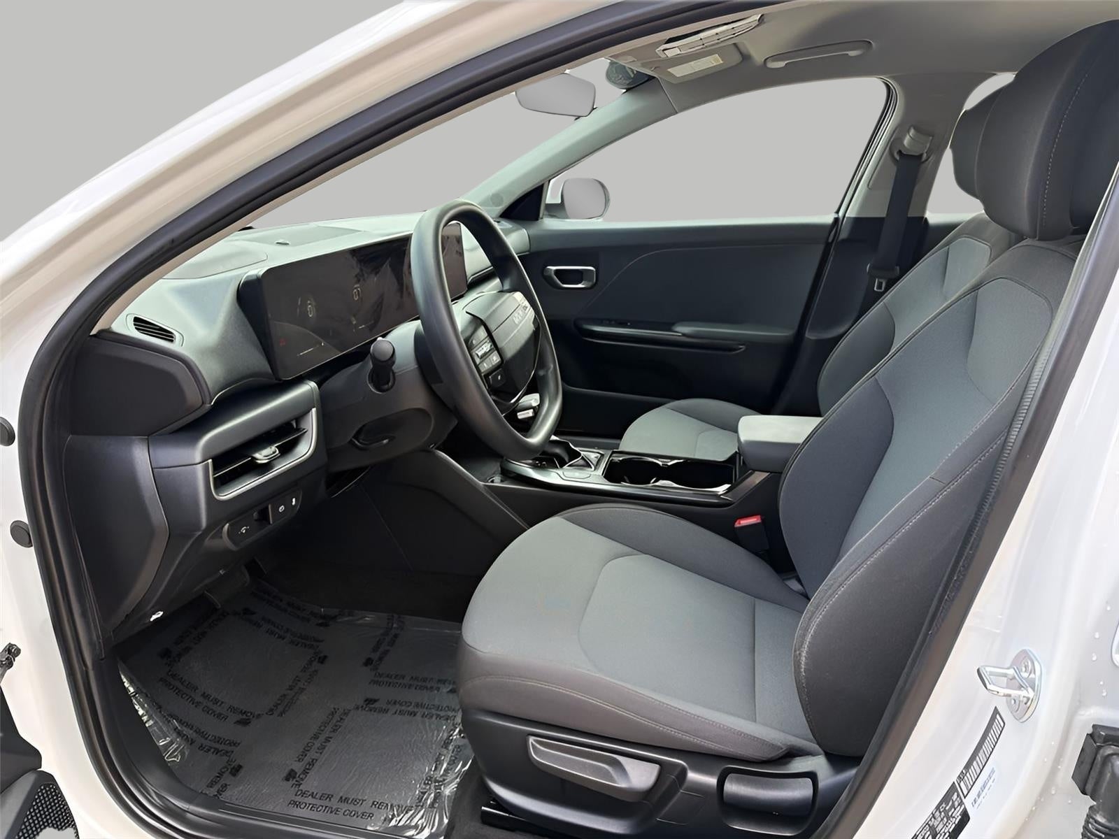 2025 Kia K4 LXS FWD