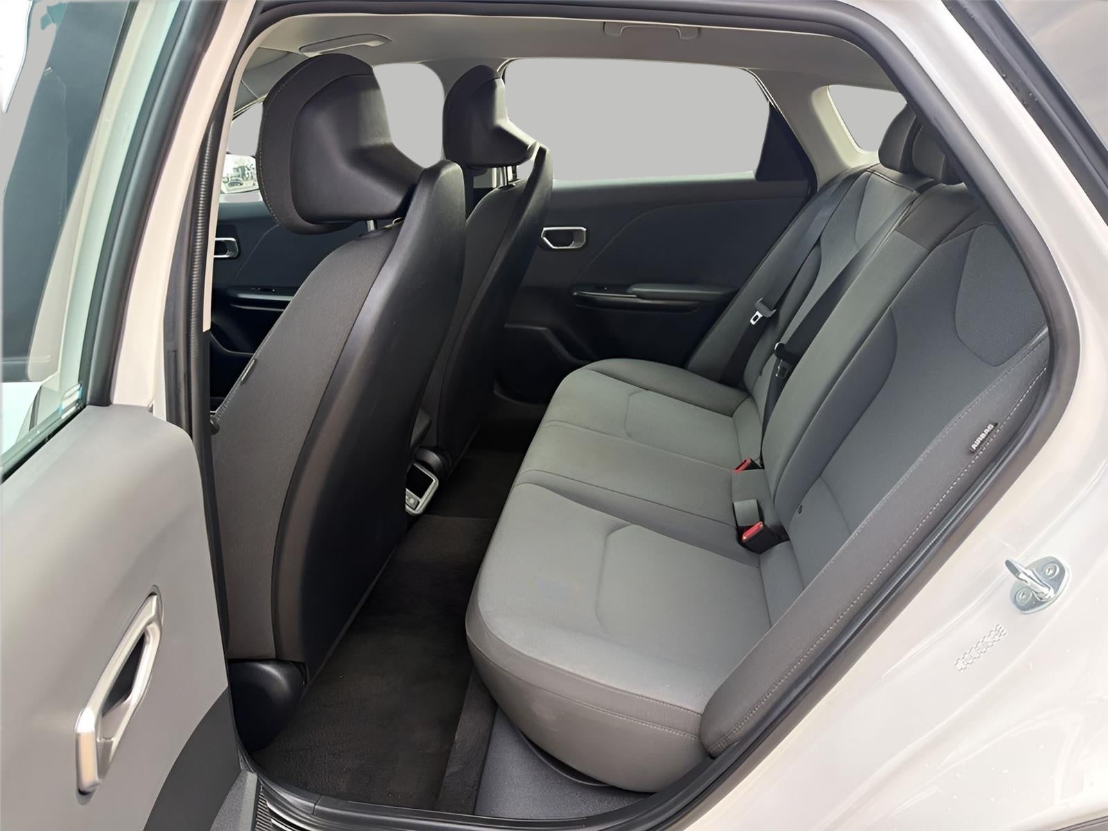 2025 Kia K4 LXS FWD