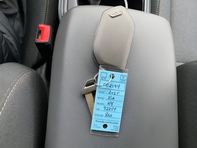 2025 Kia K4 LXS
