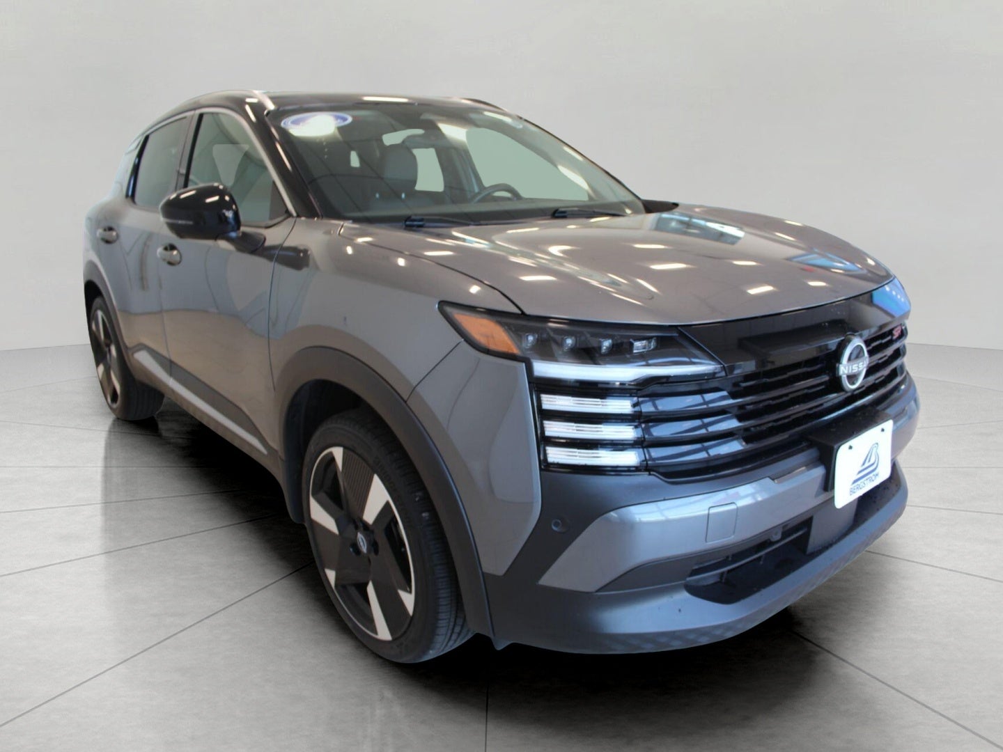 2025 Nissan Kicks SR AWD