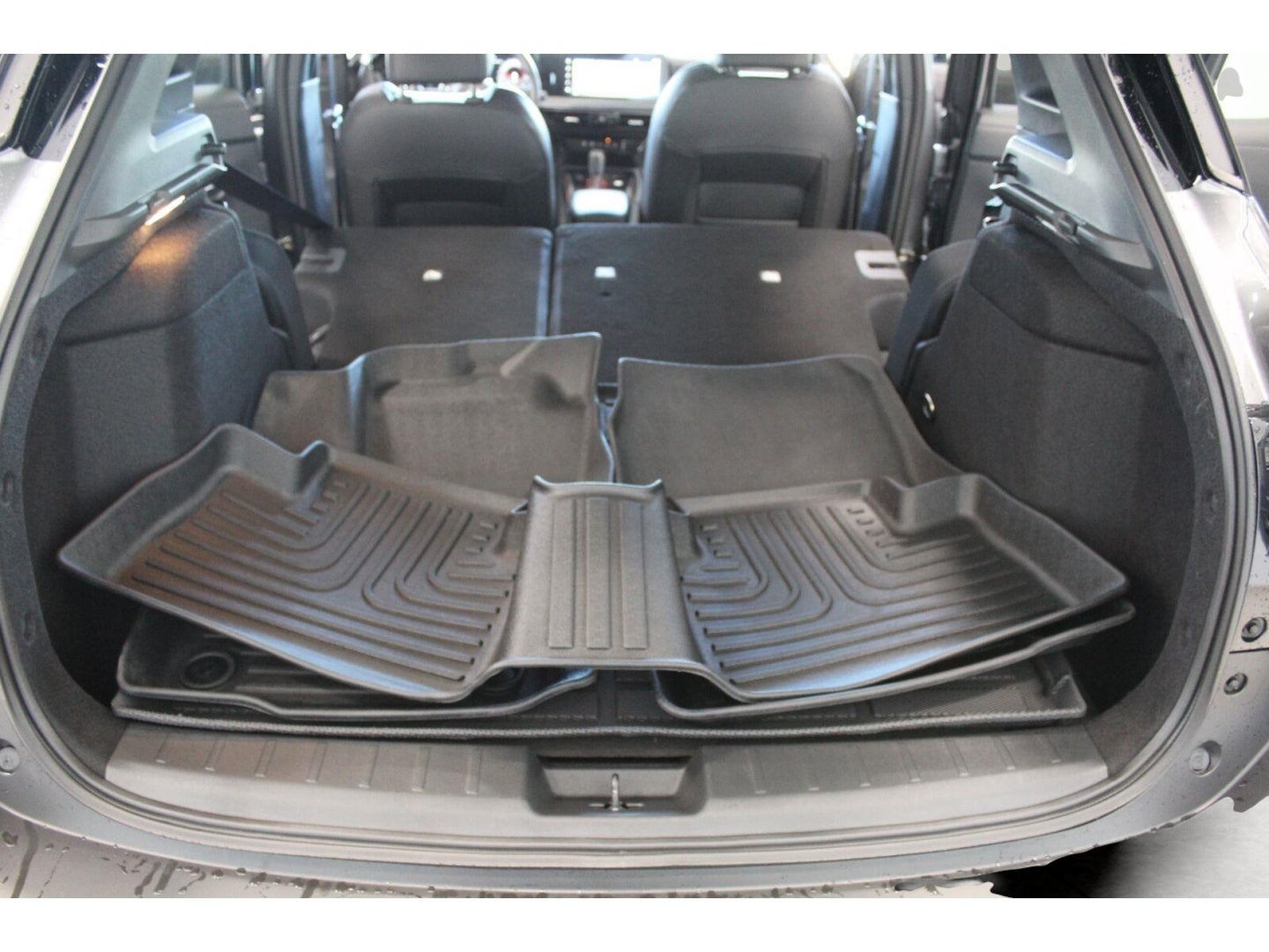 2025 Nissan Kicks SR AWD
