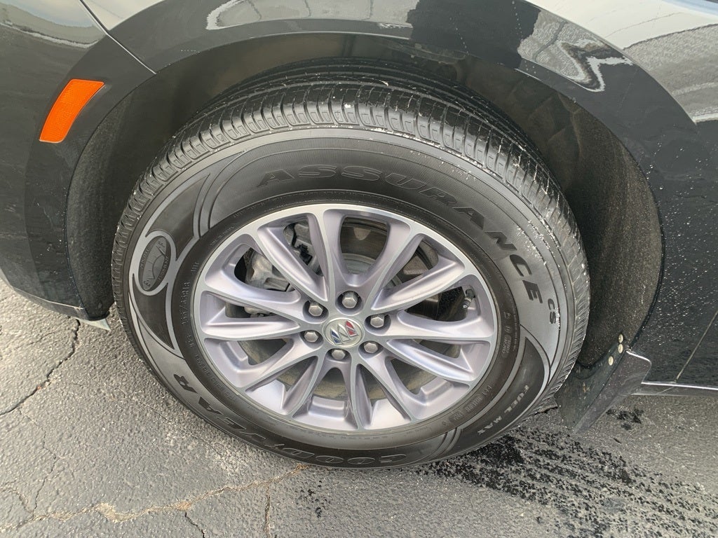 2024 Buick Enclave Essence