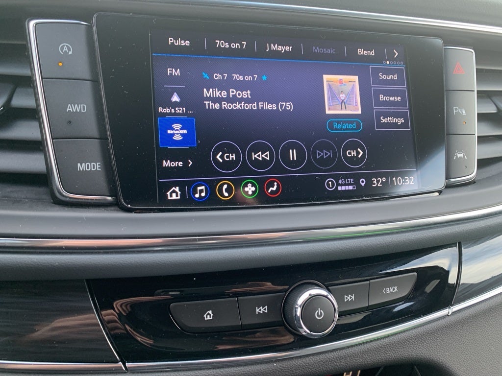 2024 Buick Enclave Essence