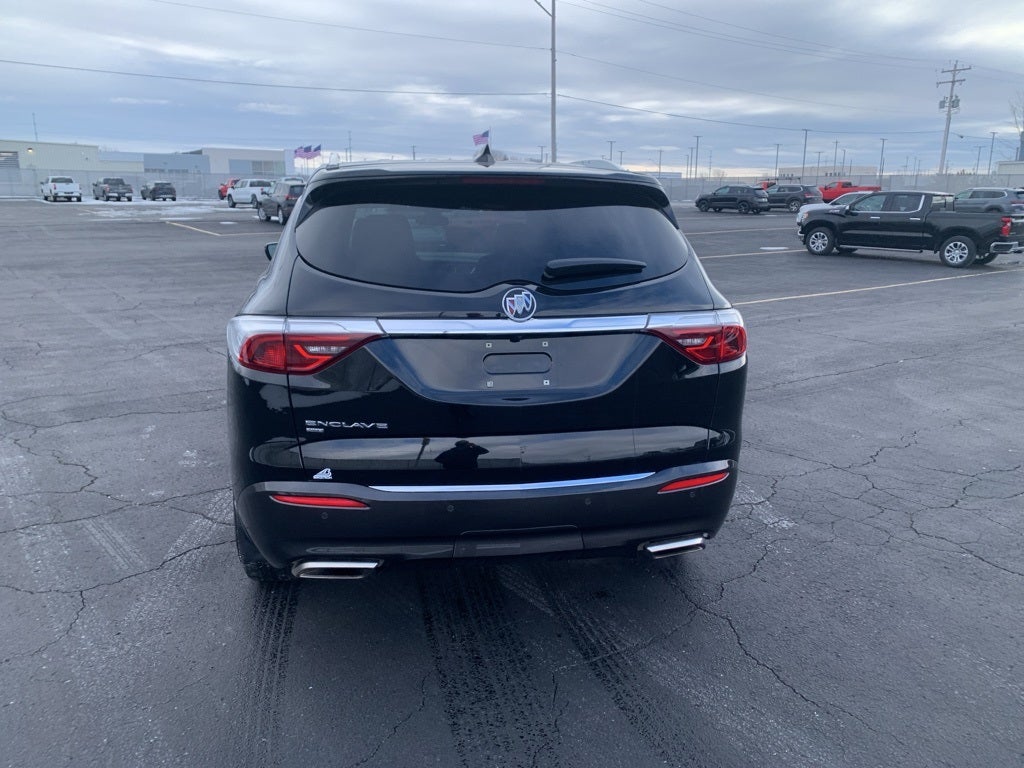 2024 Buick Enclave Essence