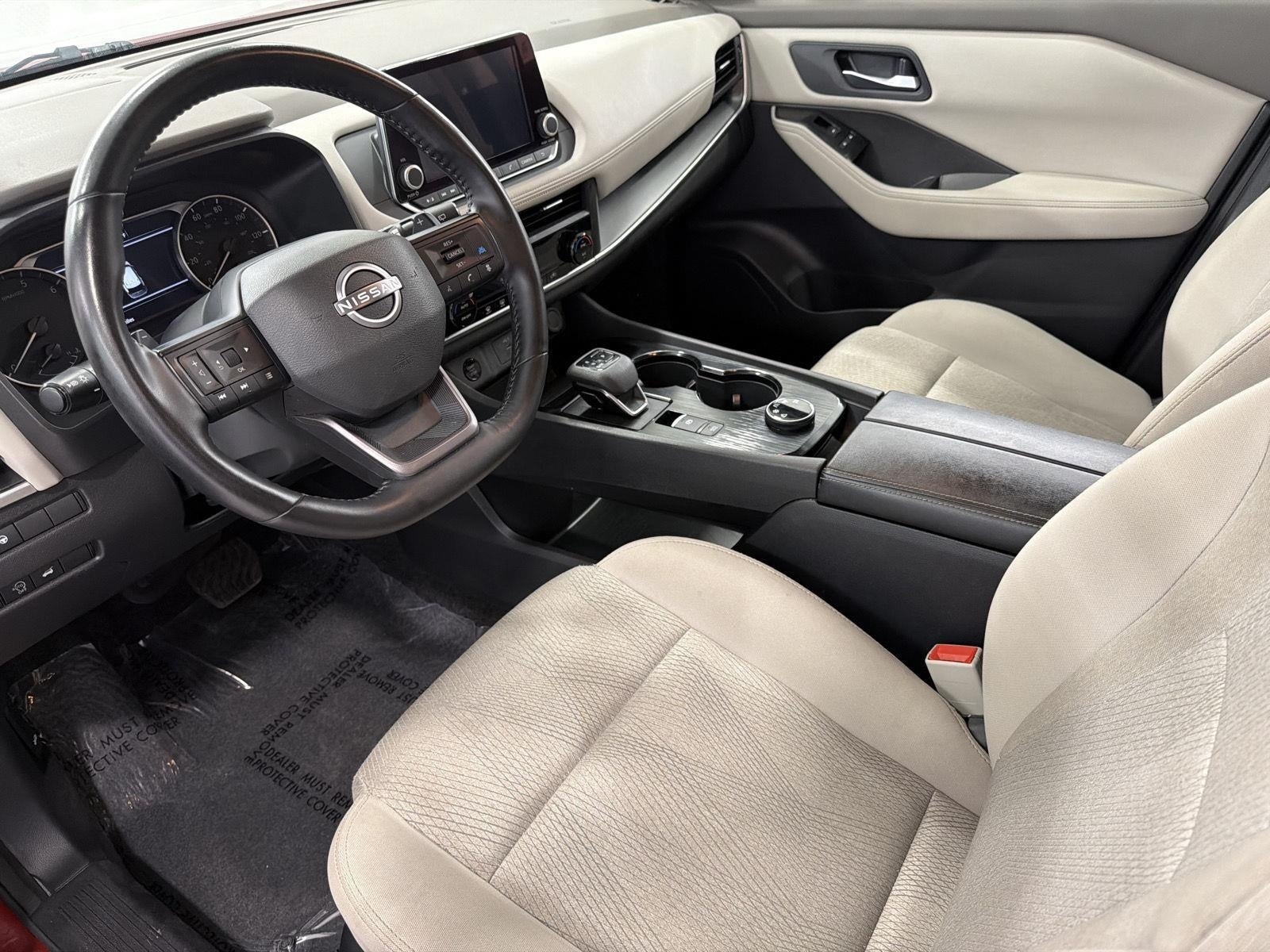 2025 Nissan Rogue AWD SV