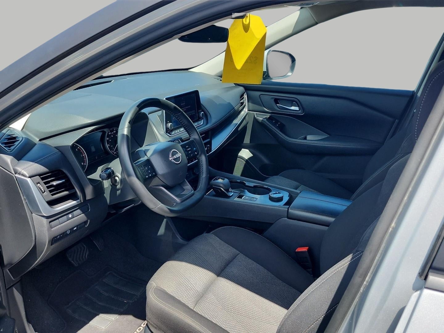 2025 Nissan Rogue SV - Photo 12