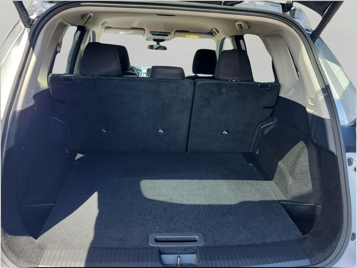 2025 Nissan Rogue SV - Photo 14