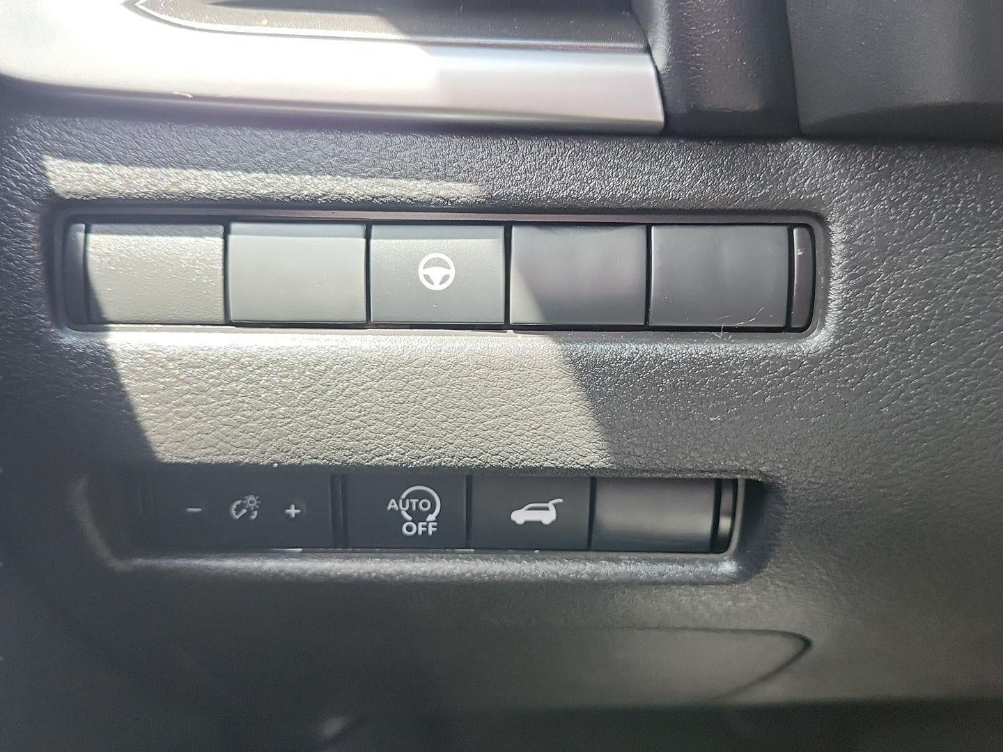 2025 Nissan Rogue SV - Photo 19