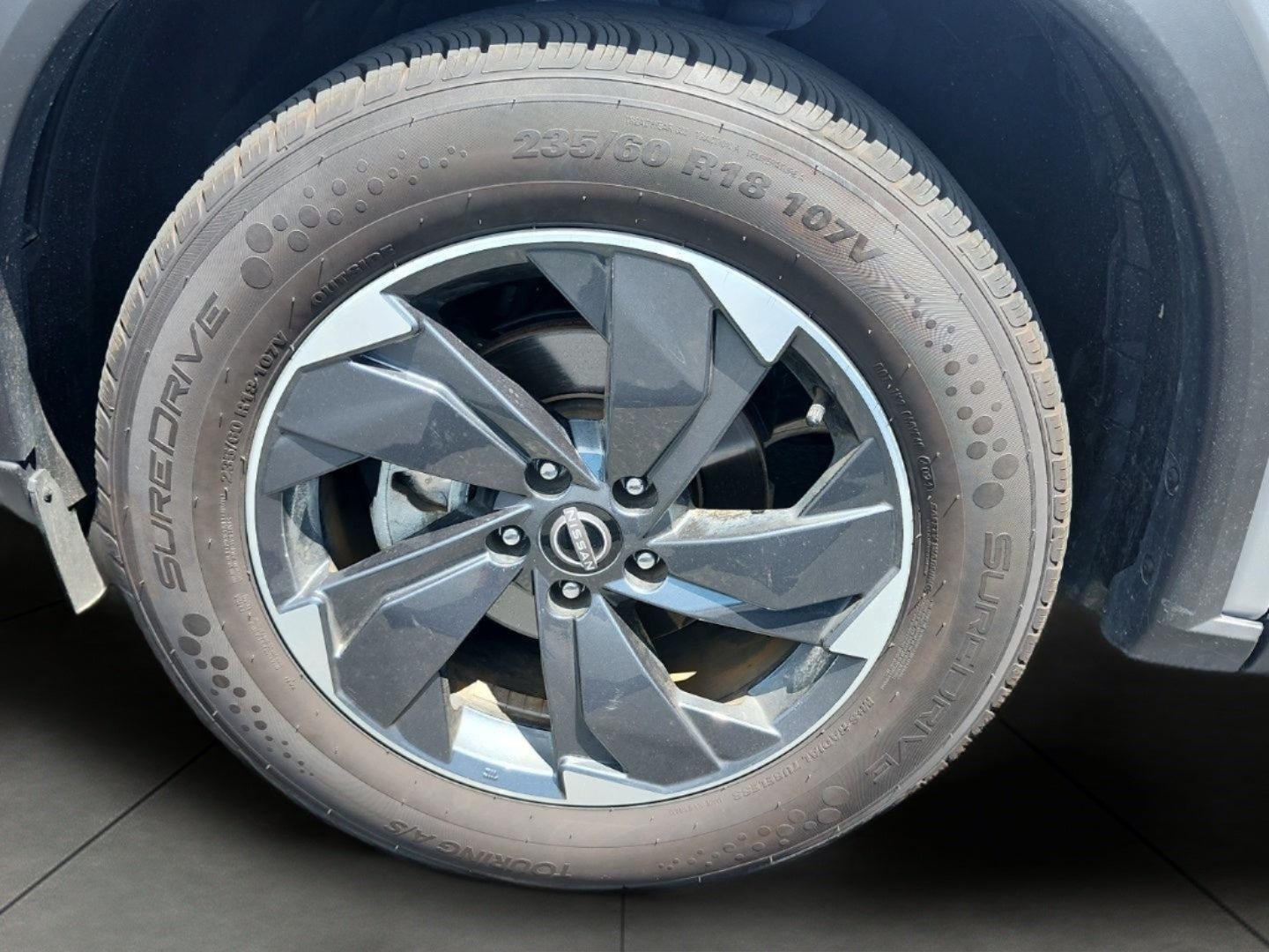 2025 Nissan Rogue SV - Photo 8