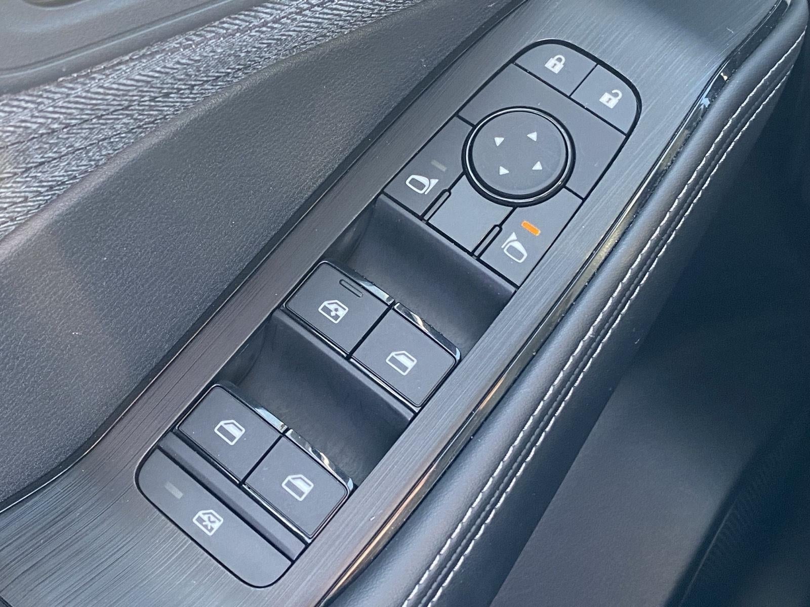 2023 Nissan Rogue AWD SV
