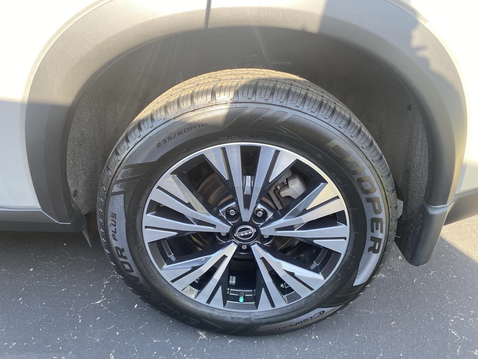 2023 Nissan Rogue AWD SV