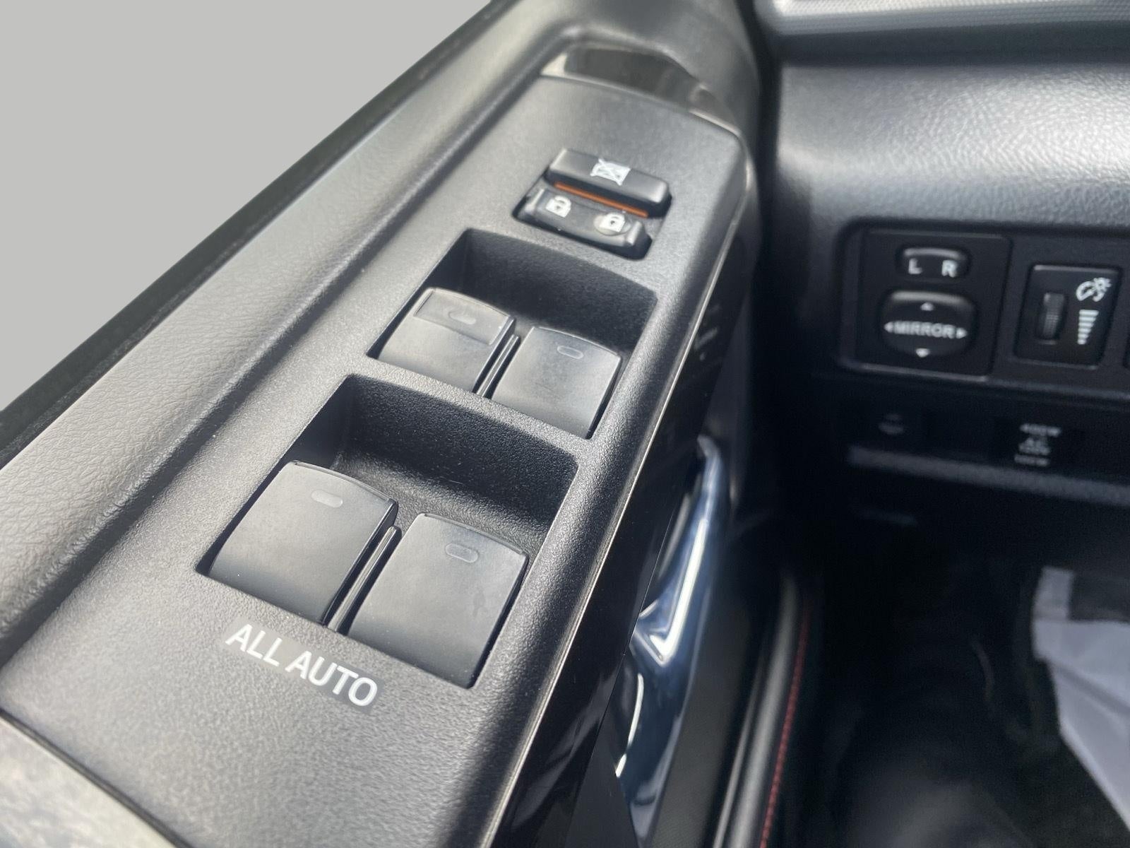 2017 Toyota 4Runner SR5 4WD