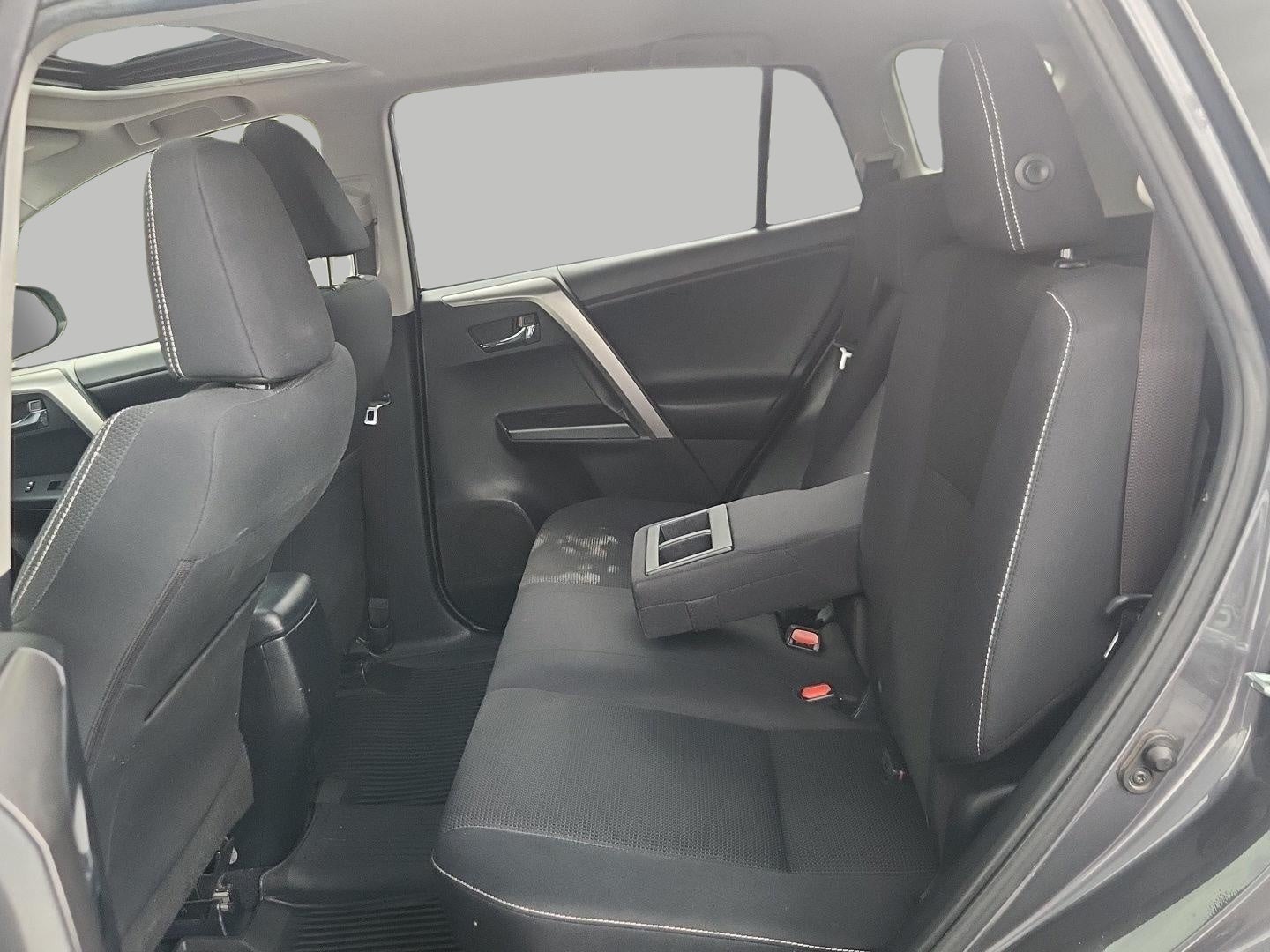 2018 Toyota RAV4 Hybrid XLE AWD