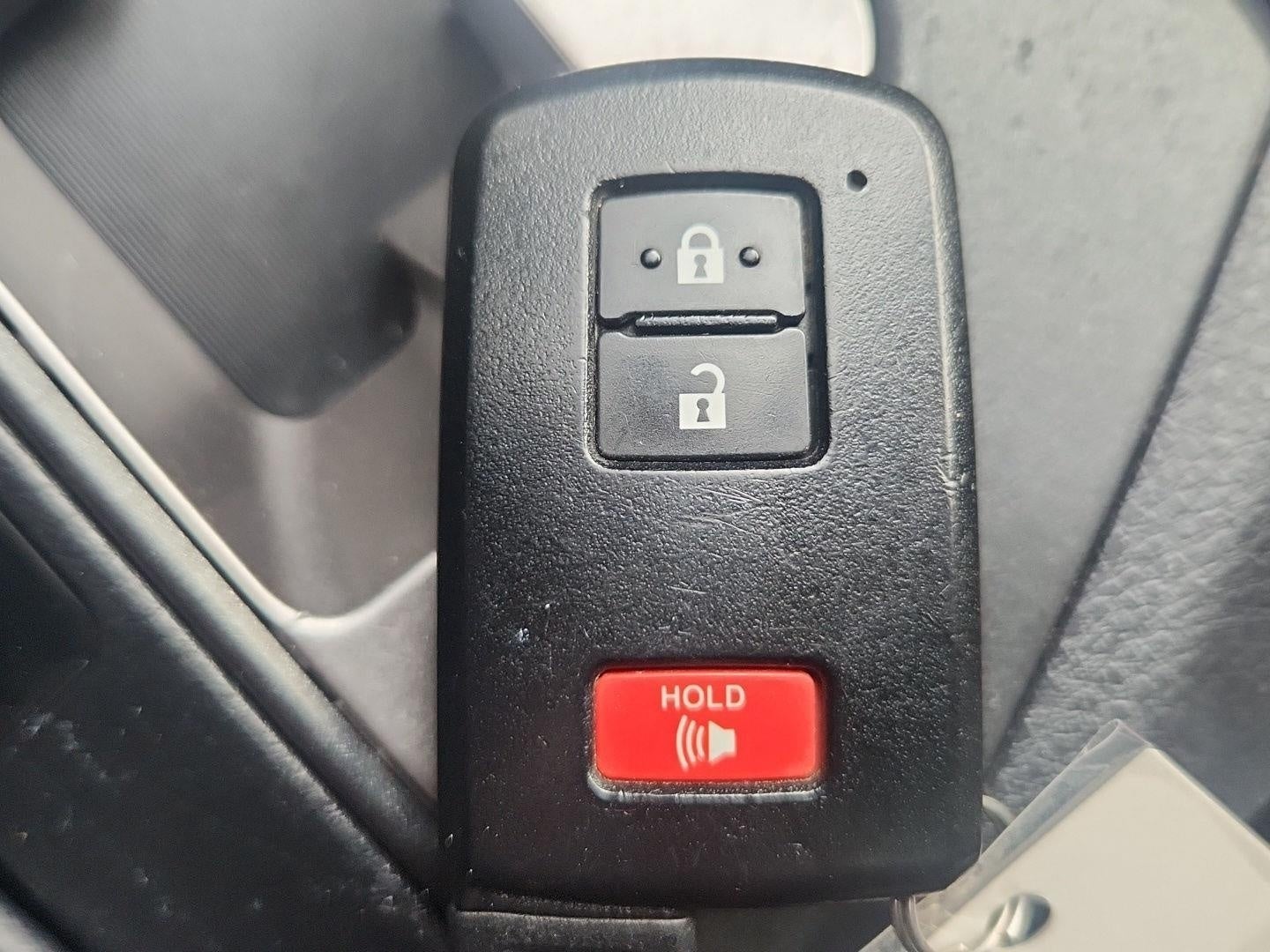 2018 Toyota RAV4 Hybrid XLE AWD