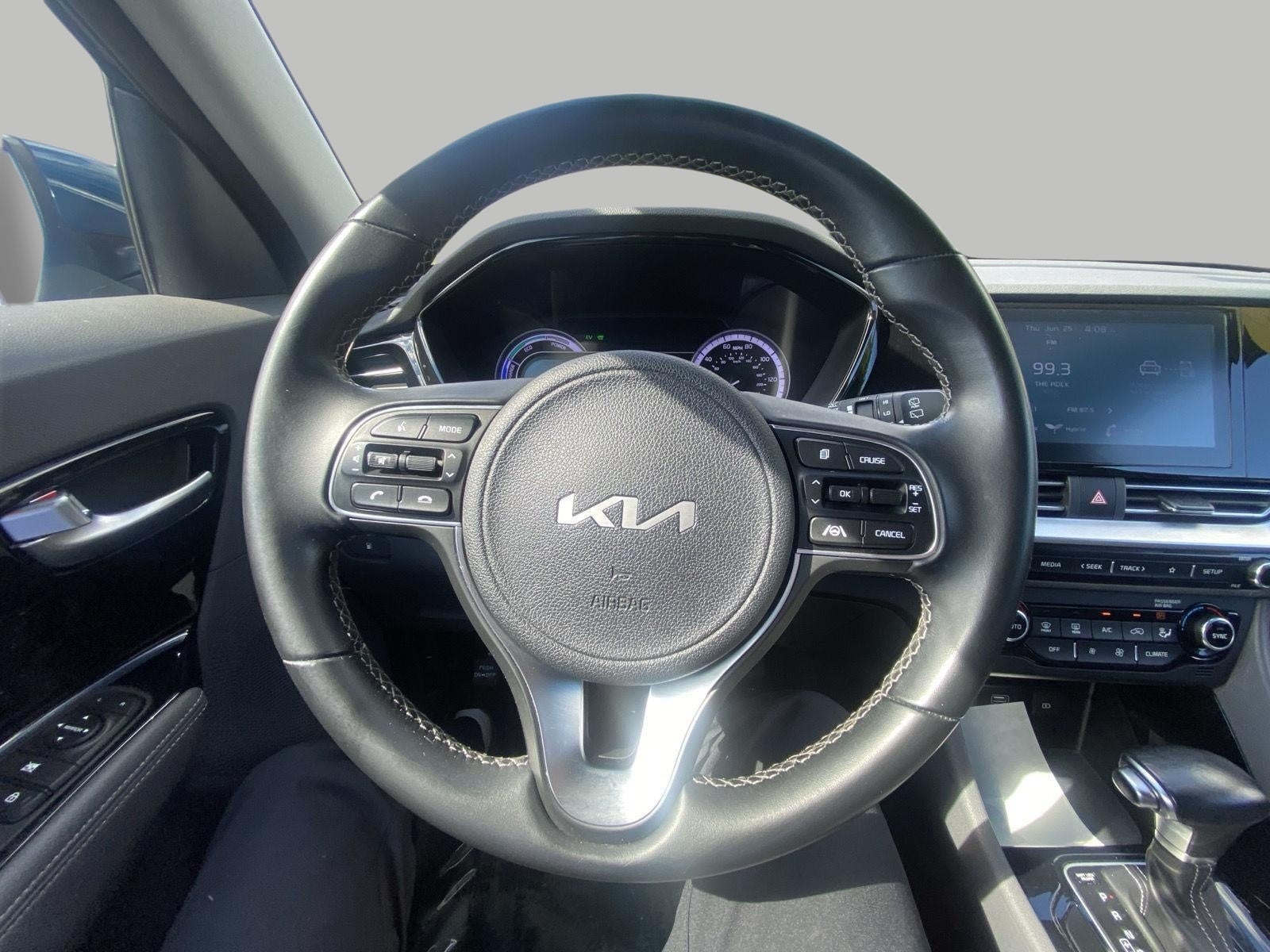 2022 Kia Niro LXS FWD