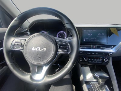 2022 Kia Niro LXS FWD