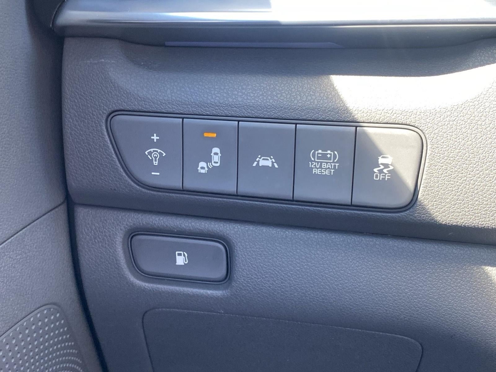 2022 Kia Niro LXS FWD