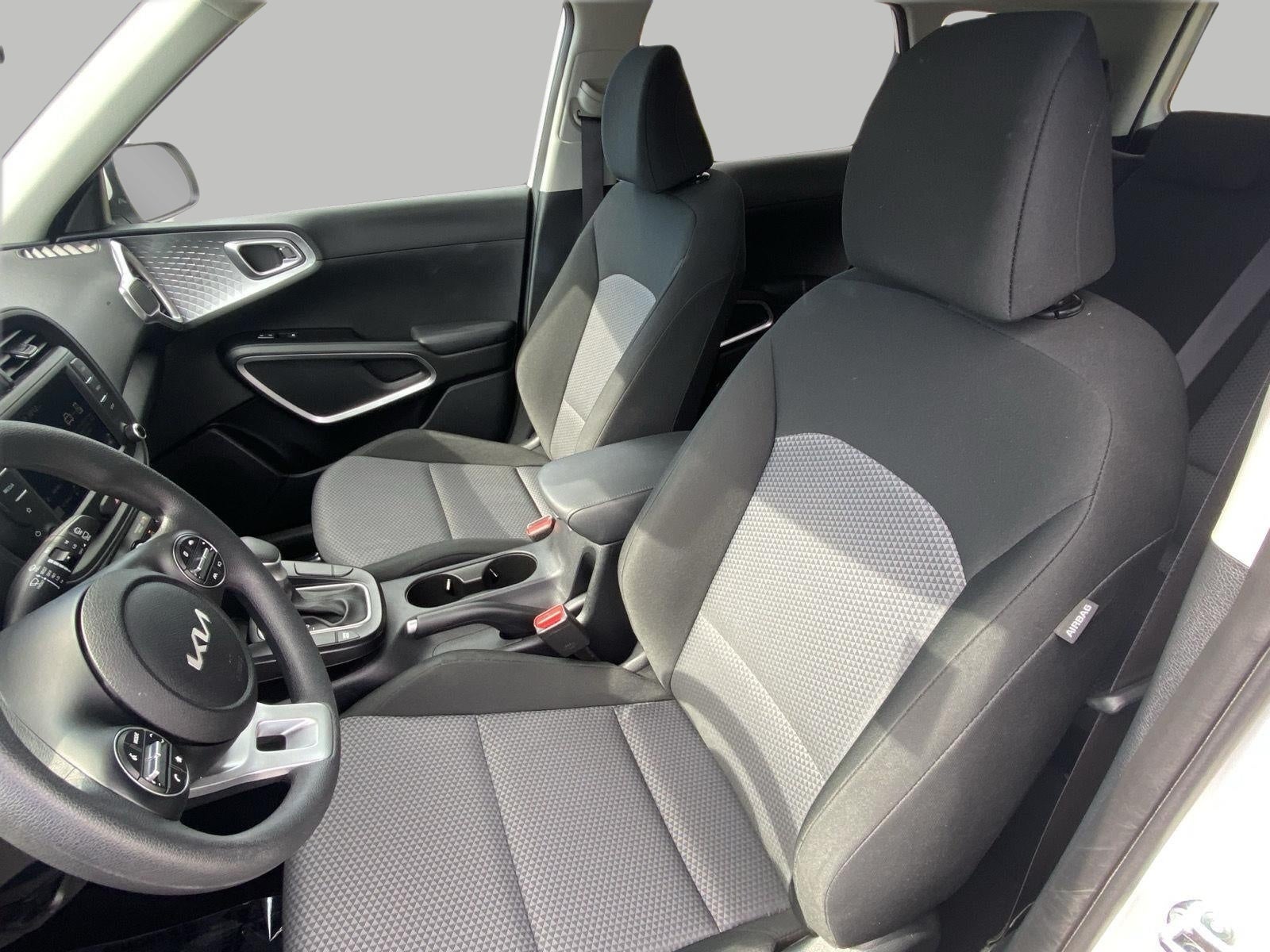 2025 Kia Soul LX FWD