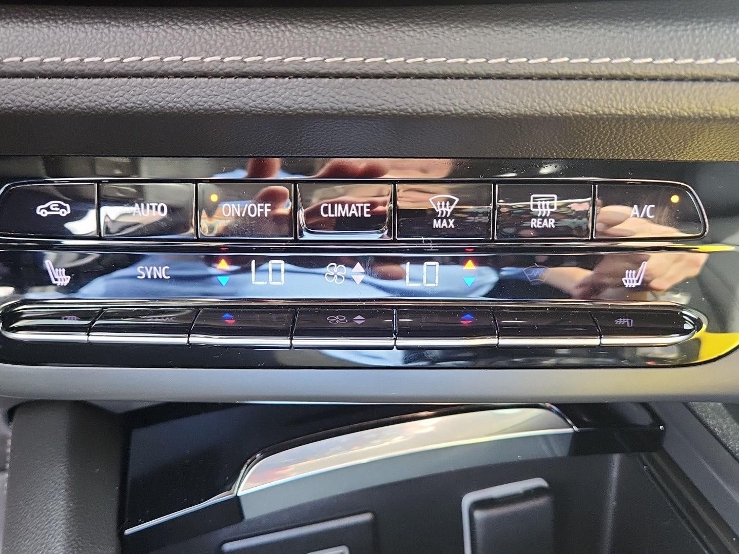 2023 Buick Envision AWD 4dr Essence