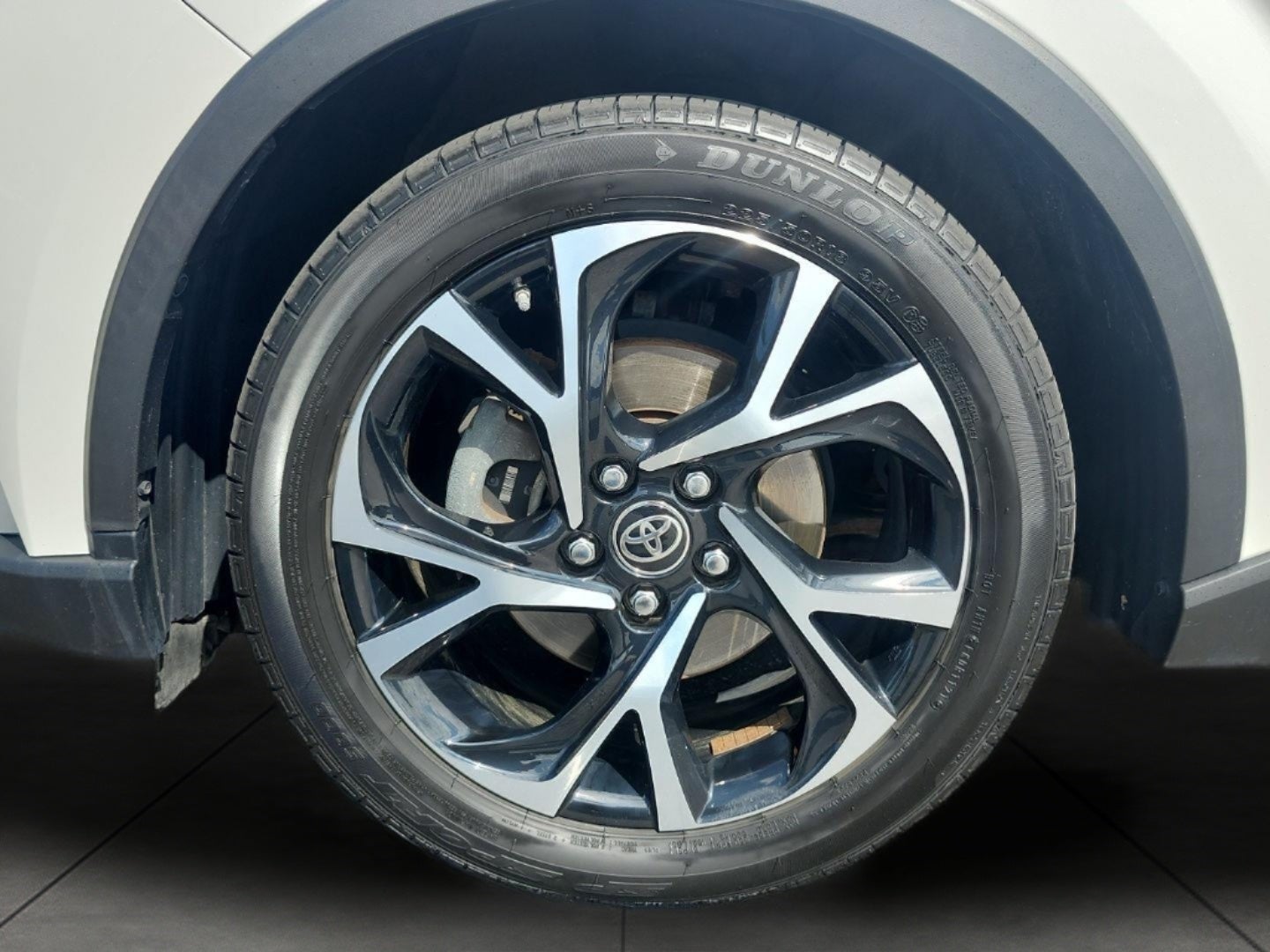 2021 Toyota C-HR XLE FWD