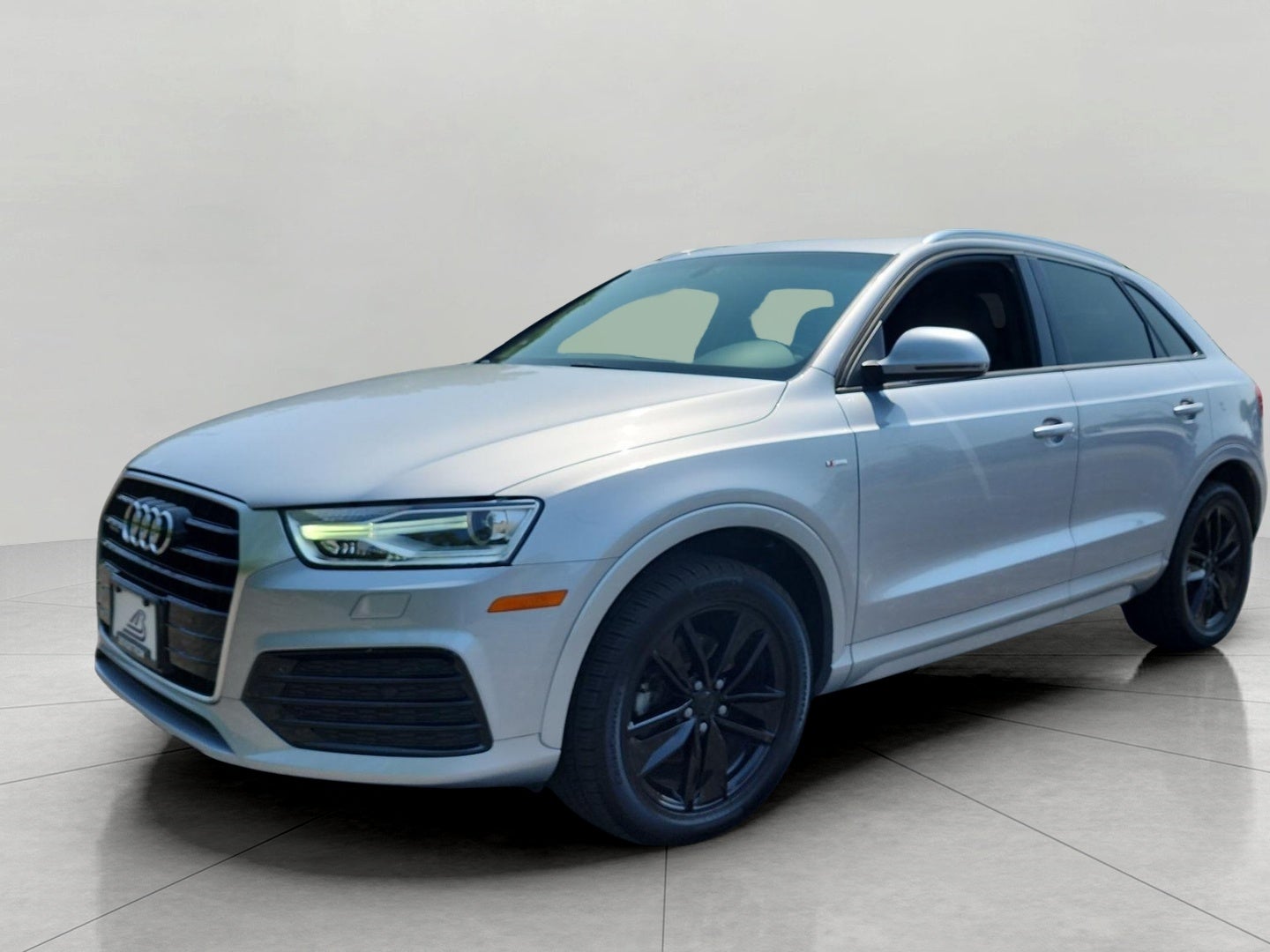 2018 Audi Q3 2.0 TFSI Premium quattro AWD