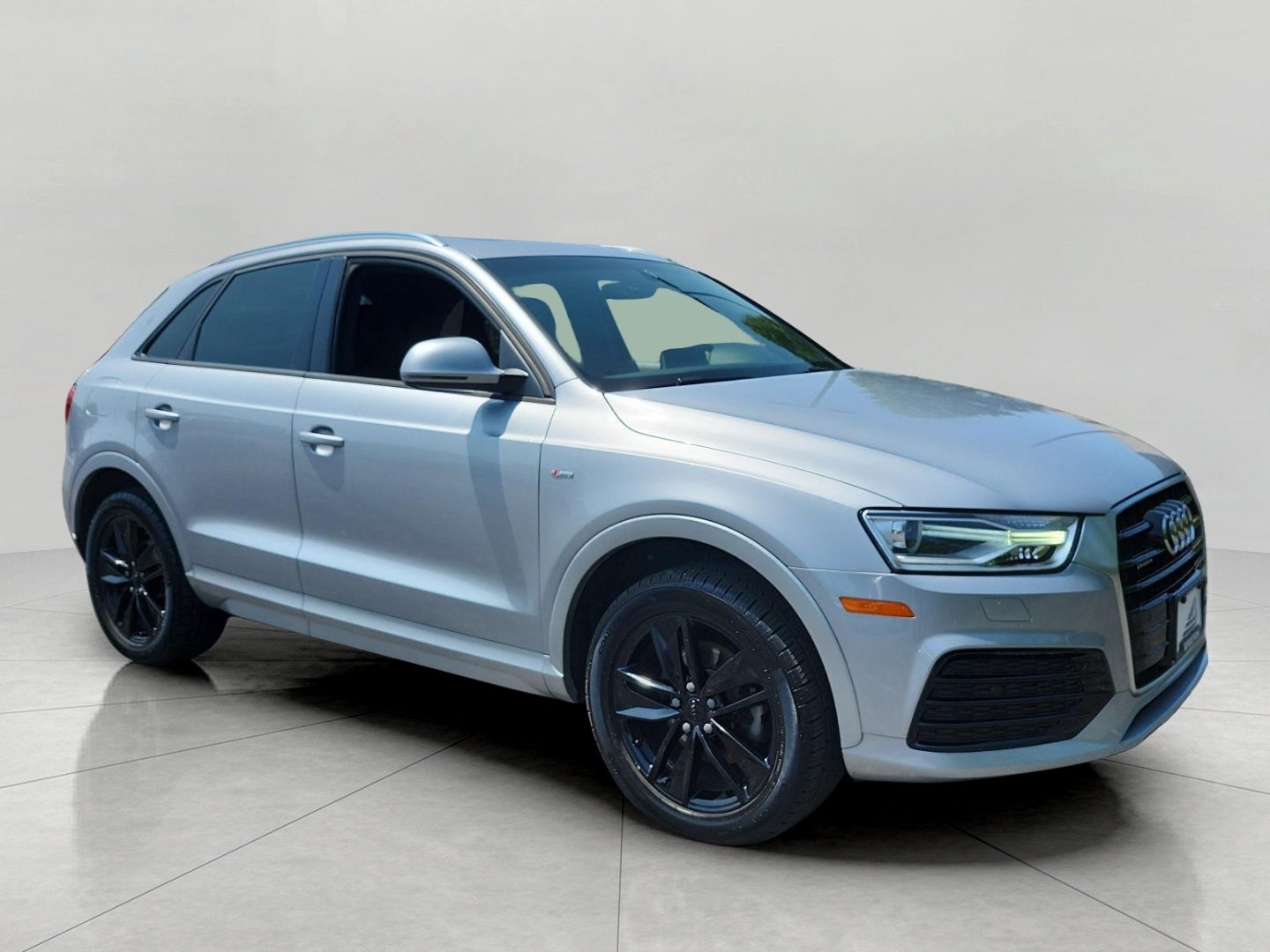 2018 Audi Q3 2.0 TFSI Premium quattro AWD